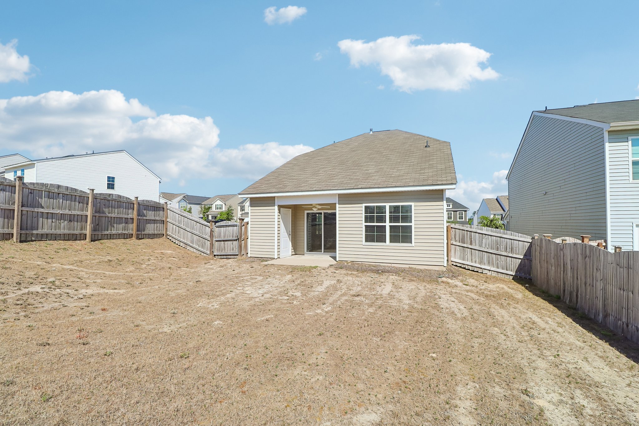 Eclipse Ln-S2104-033.jpg