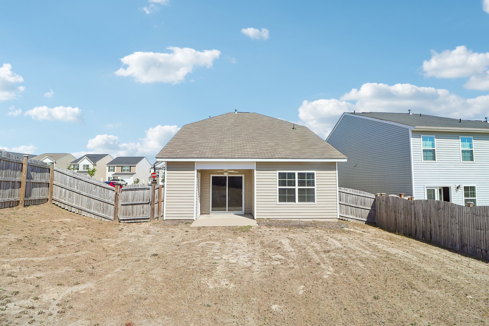 Eclipse Ln-S2104-034.jpg