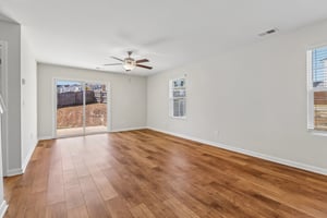 Eclipse Ln-S2104-005.jpg