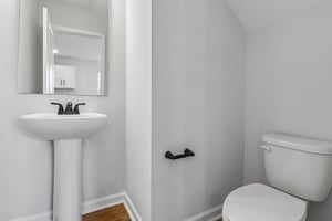 Eclipse Ln-S2104-032.jpg