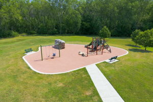  Photo 40