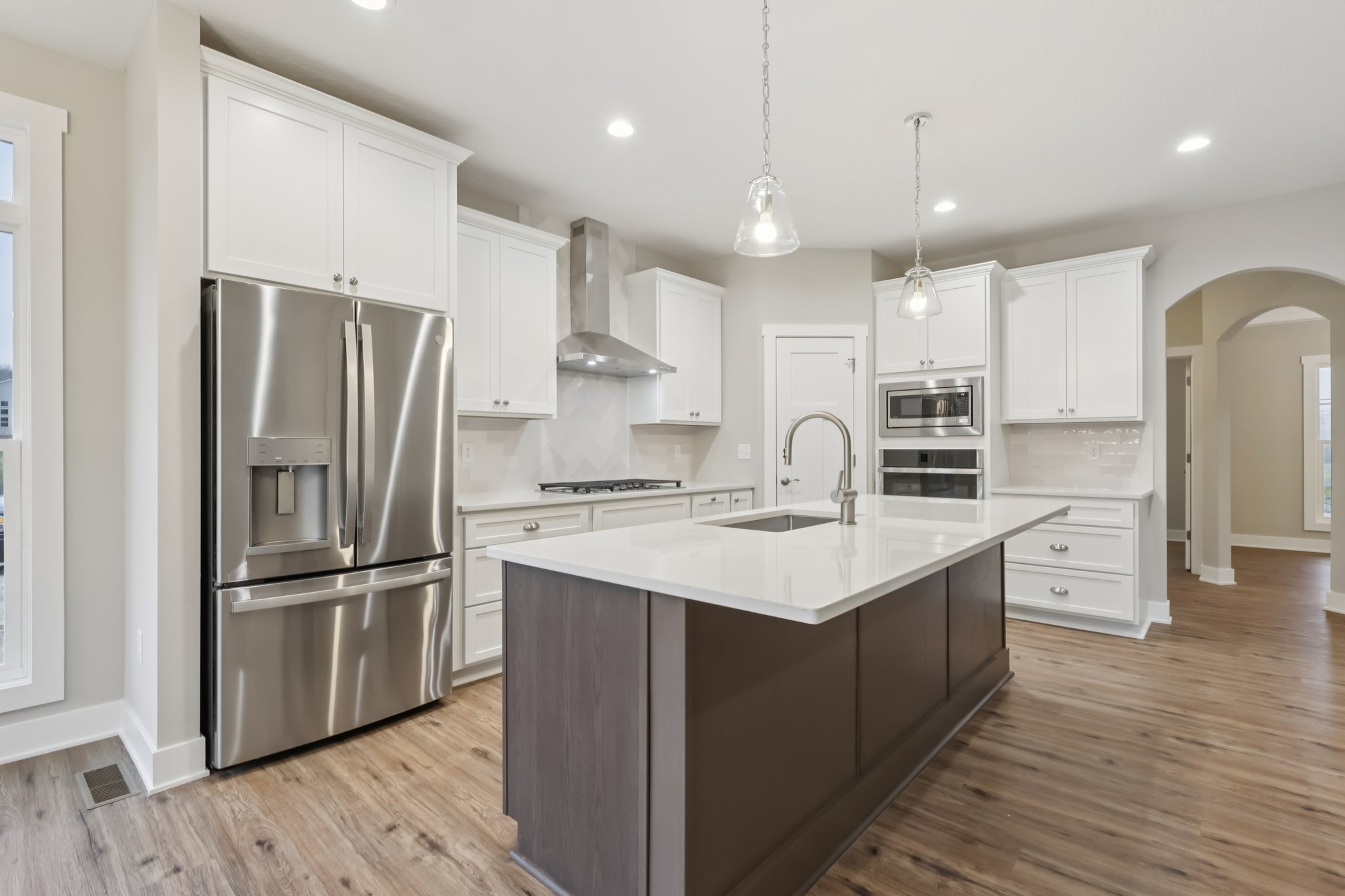 Fixler Rd-S0801-1-010.jpg