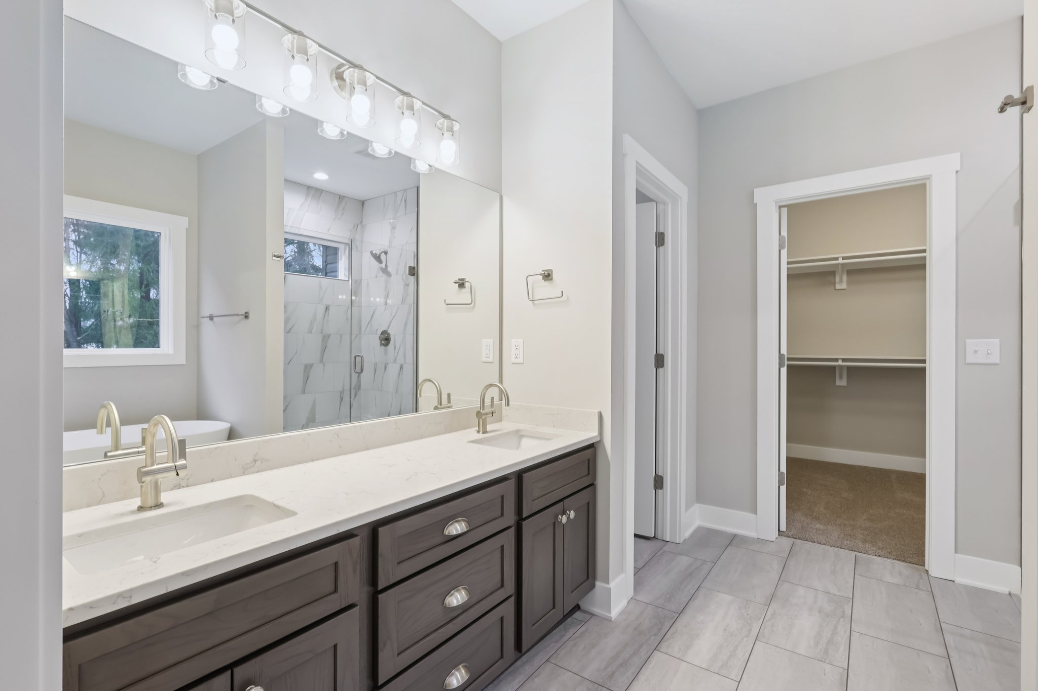 Fixler Rd-S0801-1-028.jpg