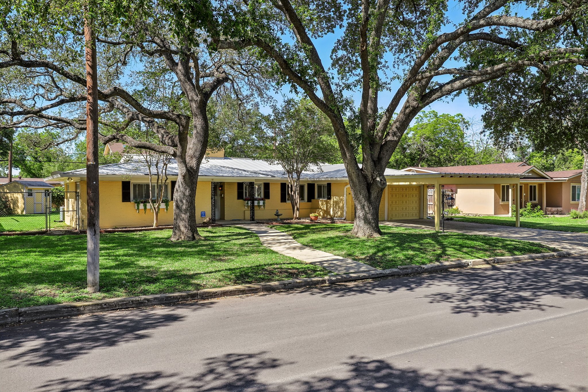 Northridge Dr-S1505-002.jpg