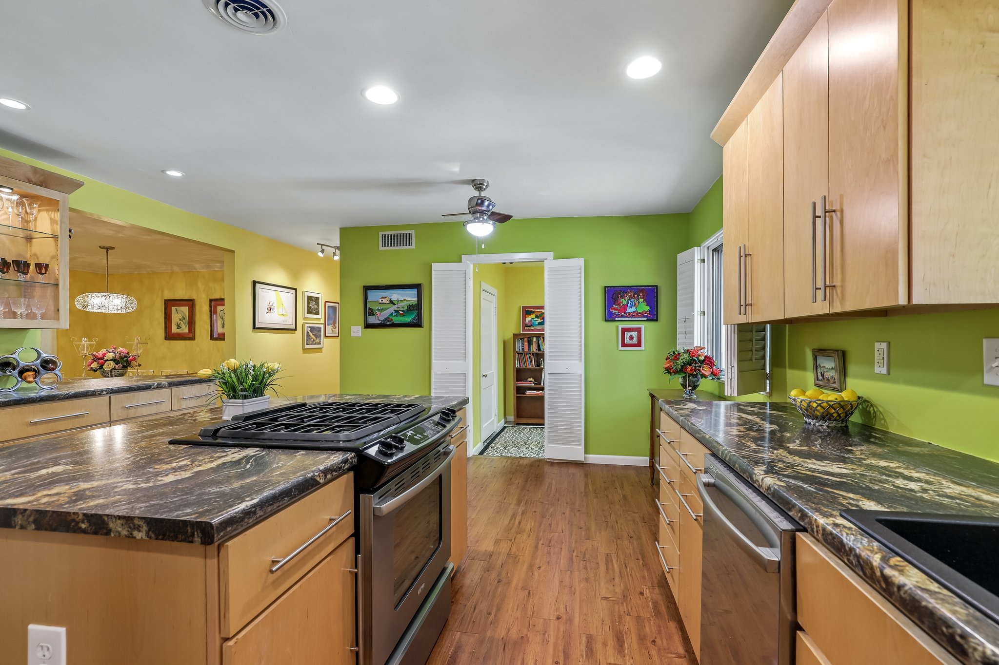 Northridge Dr-S1505-043.jpg