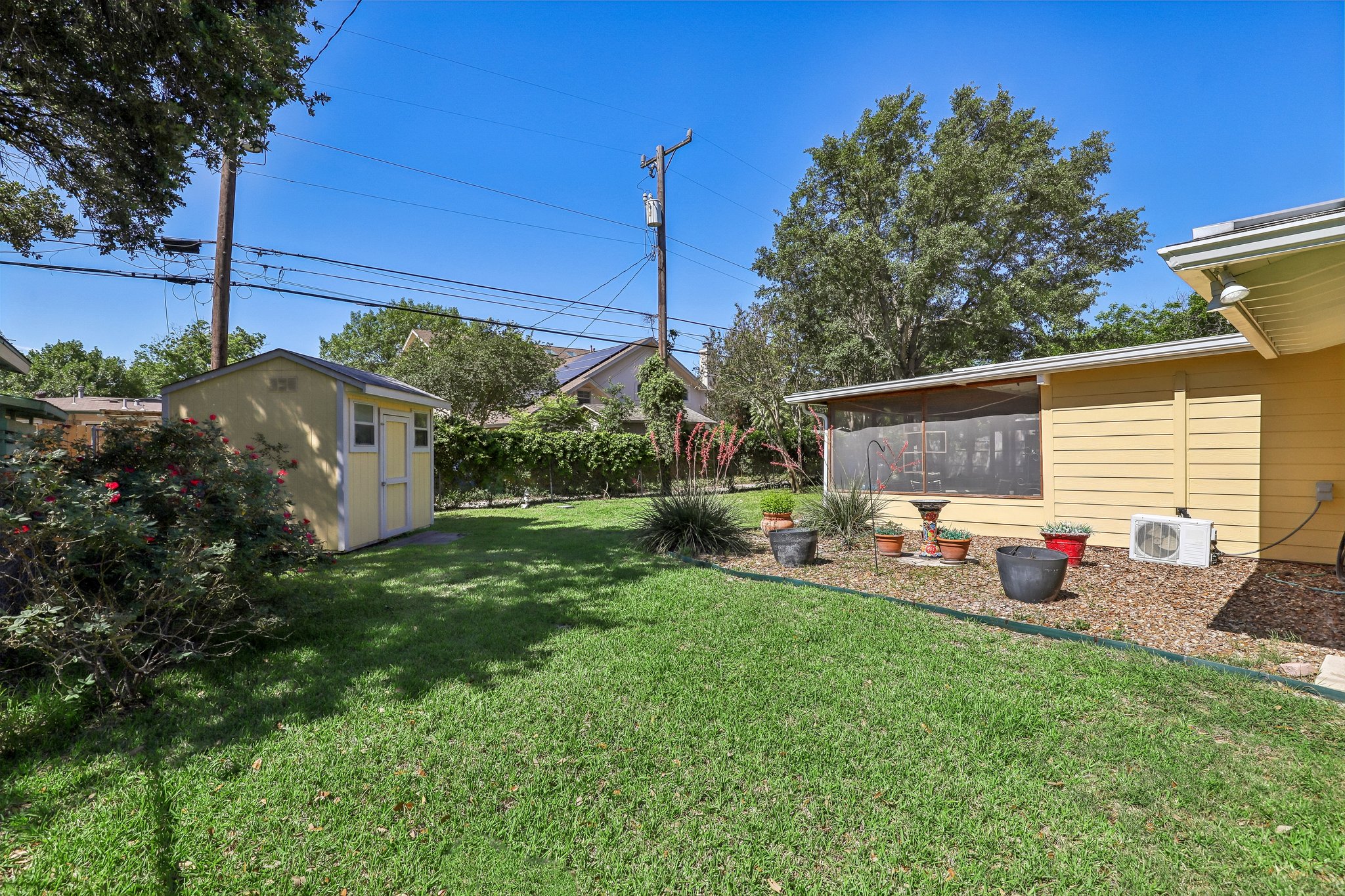 Northridge Dr-S1505-069.jpg