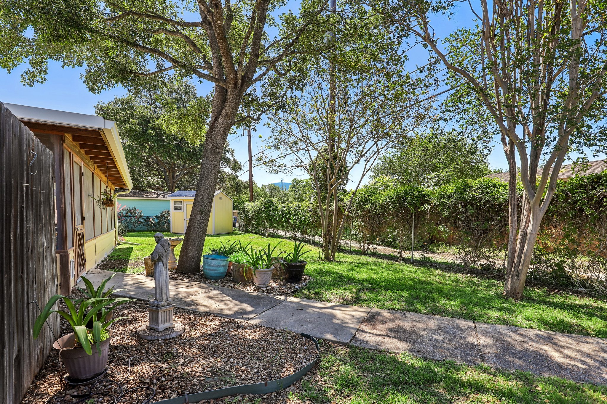 Northridge Dr-S1505-074.jpg