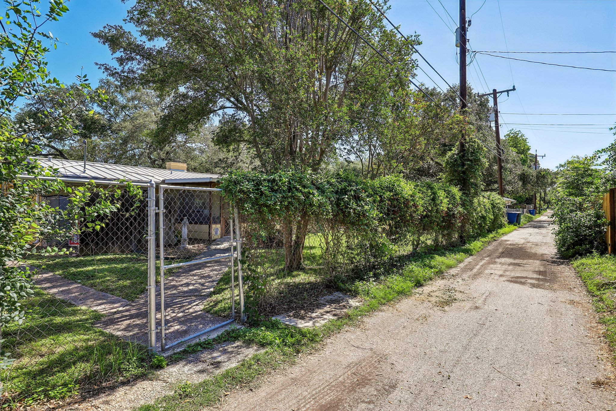 Northridge Dr-S1505-076.jpg
