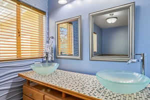 Northridge Dr-S1505-050.jpg