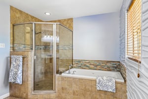 Northridge Dr-S1505-051.jpg