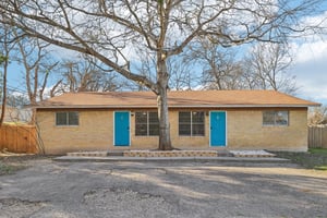 418 Sarah St Unit A-001.jpg