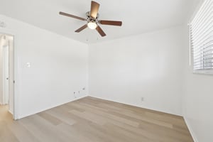418 Sarah St Unit A-023.jpg