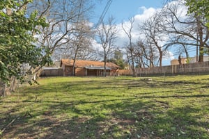 418 Sarah St Unit A-030.jpg