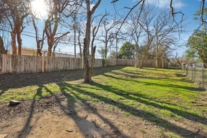 418 Sarah St Unit B-027.jpg