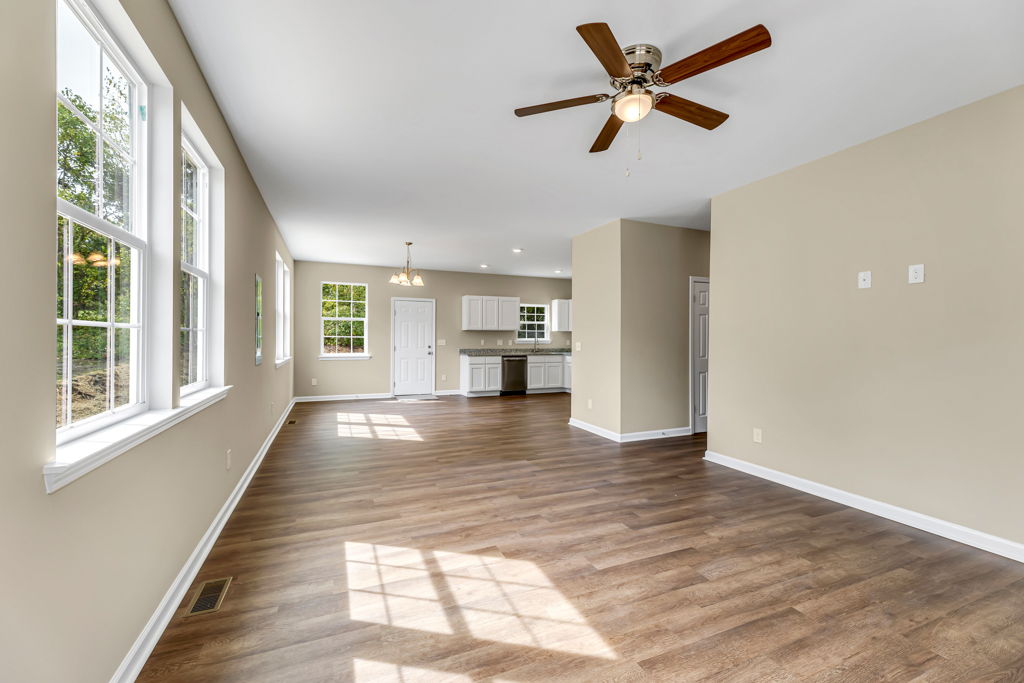 418 Smith St, Burlington, NC 27217, USA Photo 8