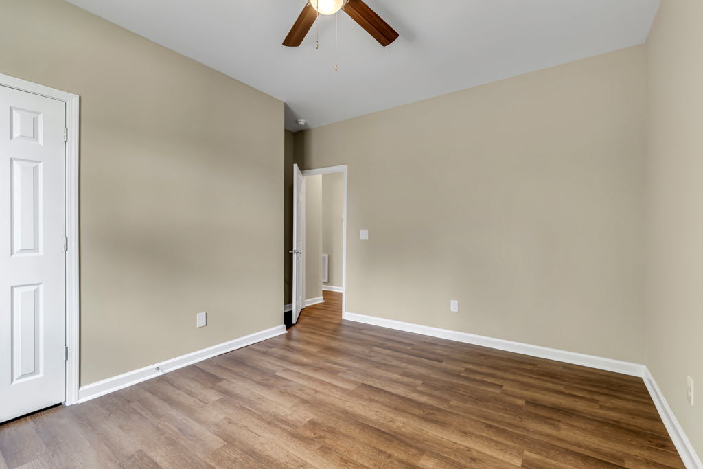 418 Smith St, Burlington, NC 27217, USA Photo 19