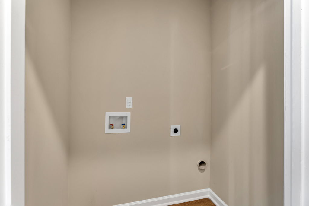 418 Smith St, Burlington, NC 27217, USA Photo 25
