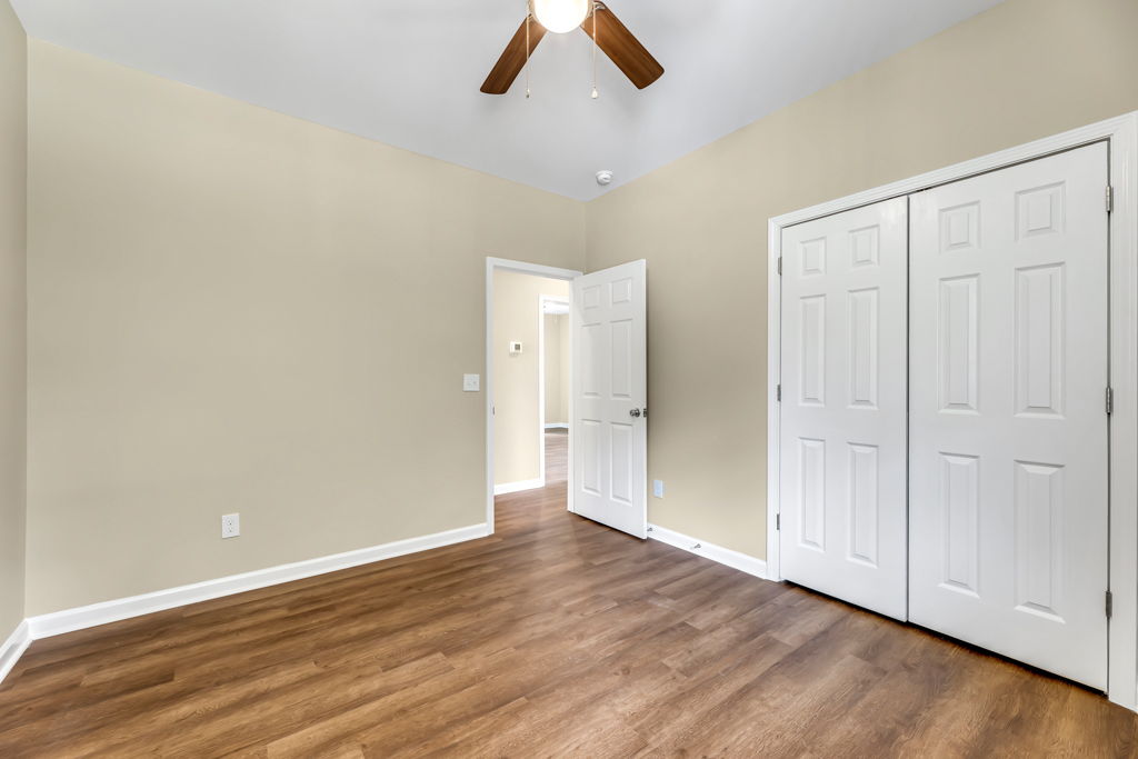 418 Smith St, Burlington, NC 27217, USA Photo 17