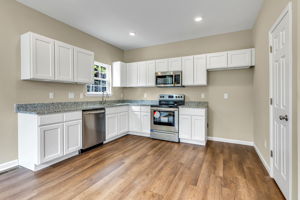 418 Smith St, Burlington, NC 27217, USA Photo 11
