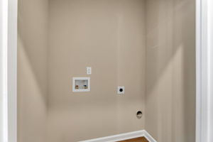 418 Smith St, Burlington, NC 27217, USA Photo 24