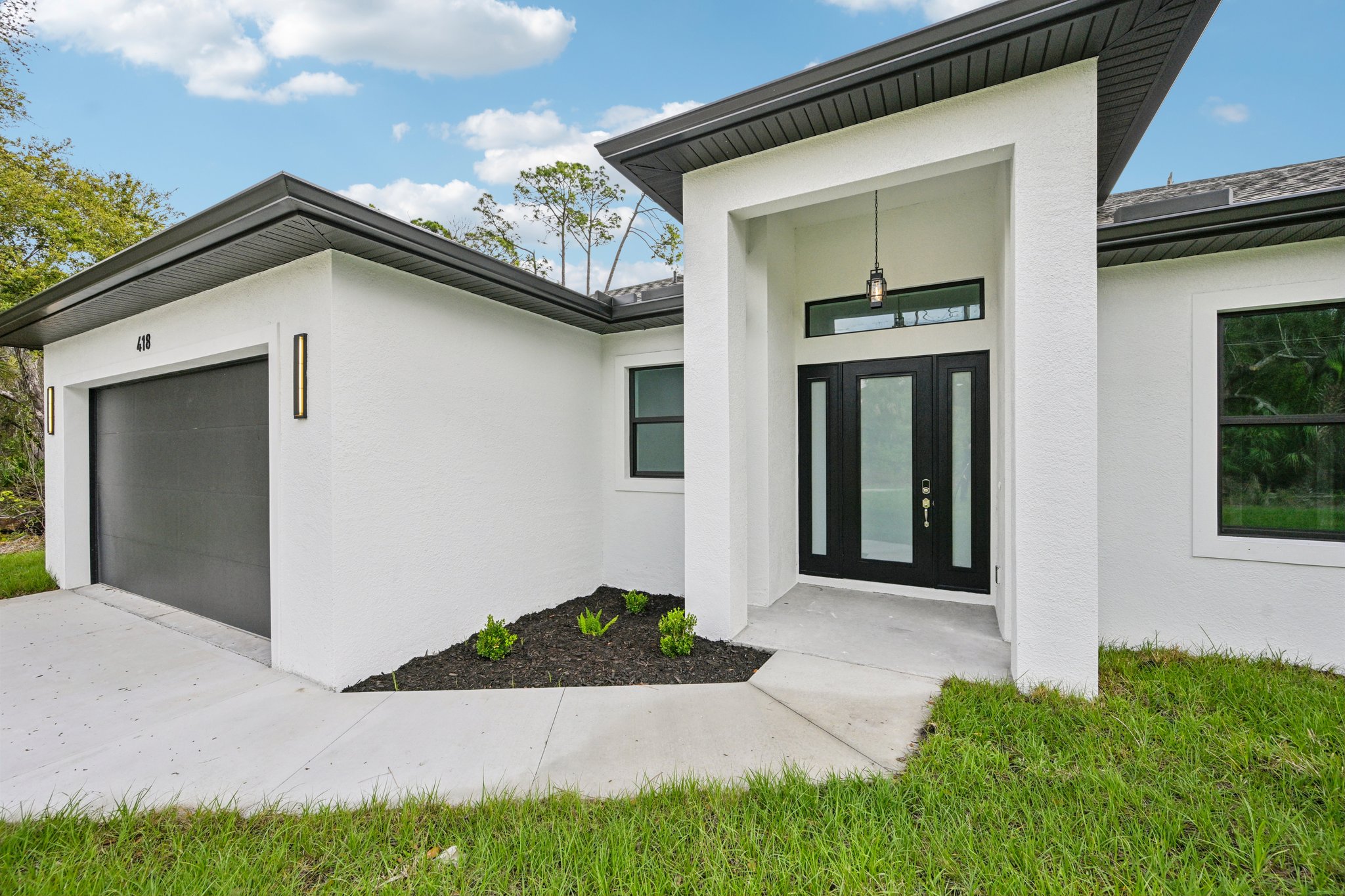 Troutdale St-S1403-005.jpg