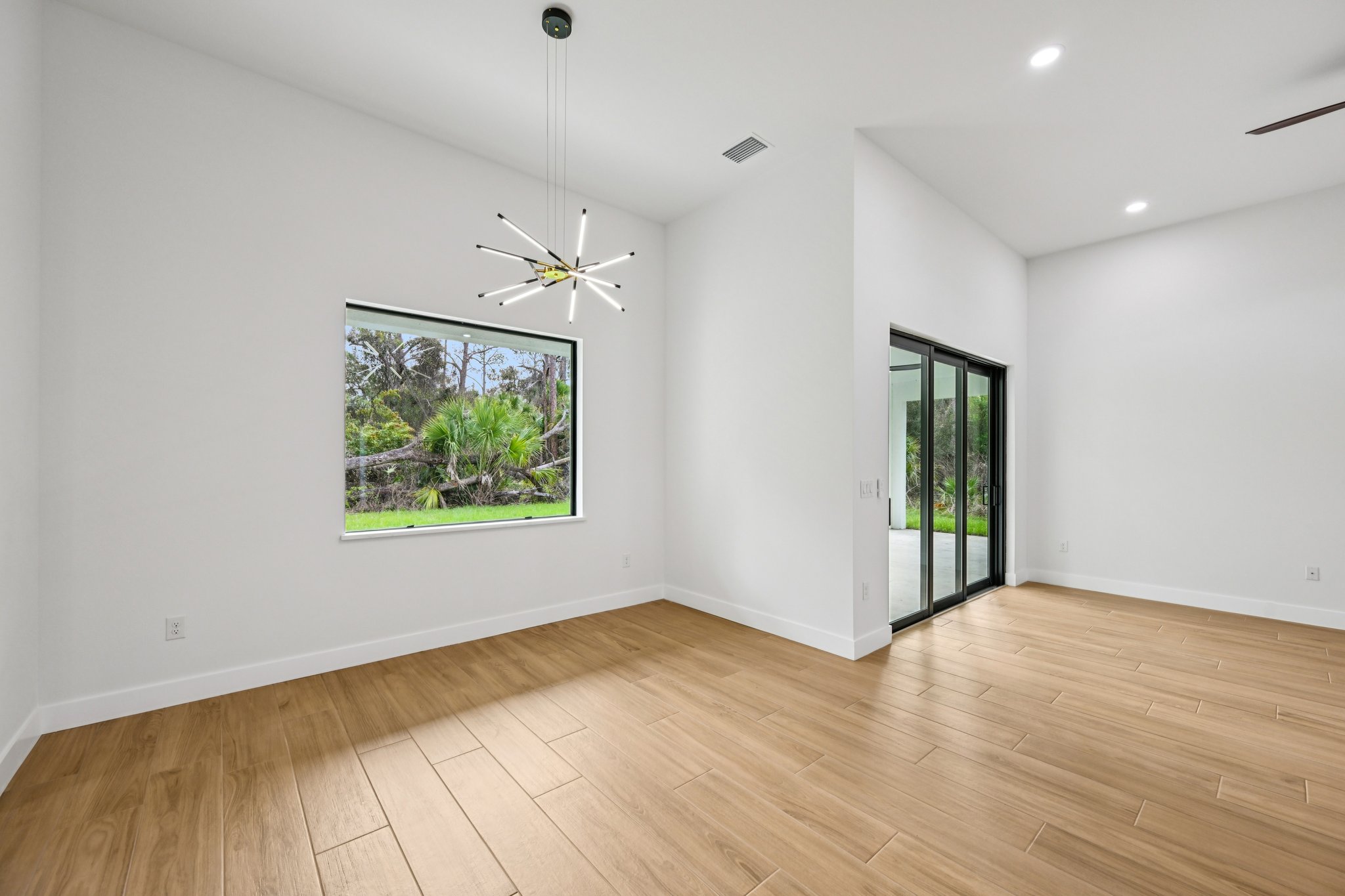 Troutdale St-S1403-012.jpg