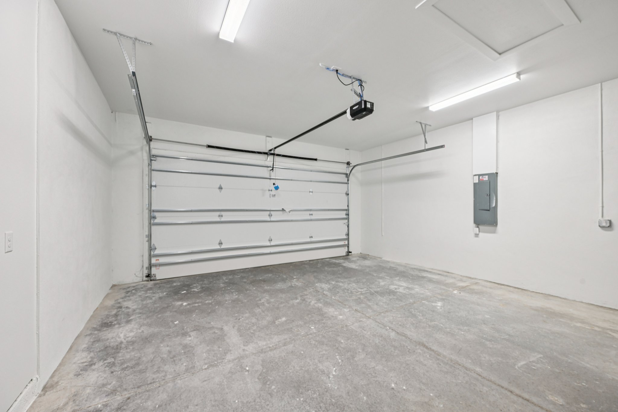 Troutdale St-S1403-037.jpg