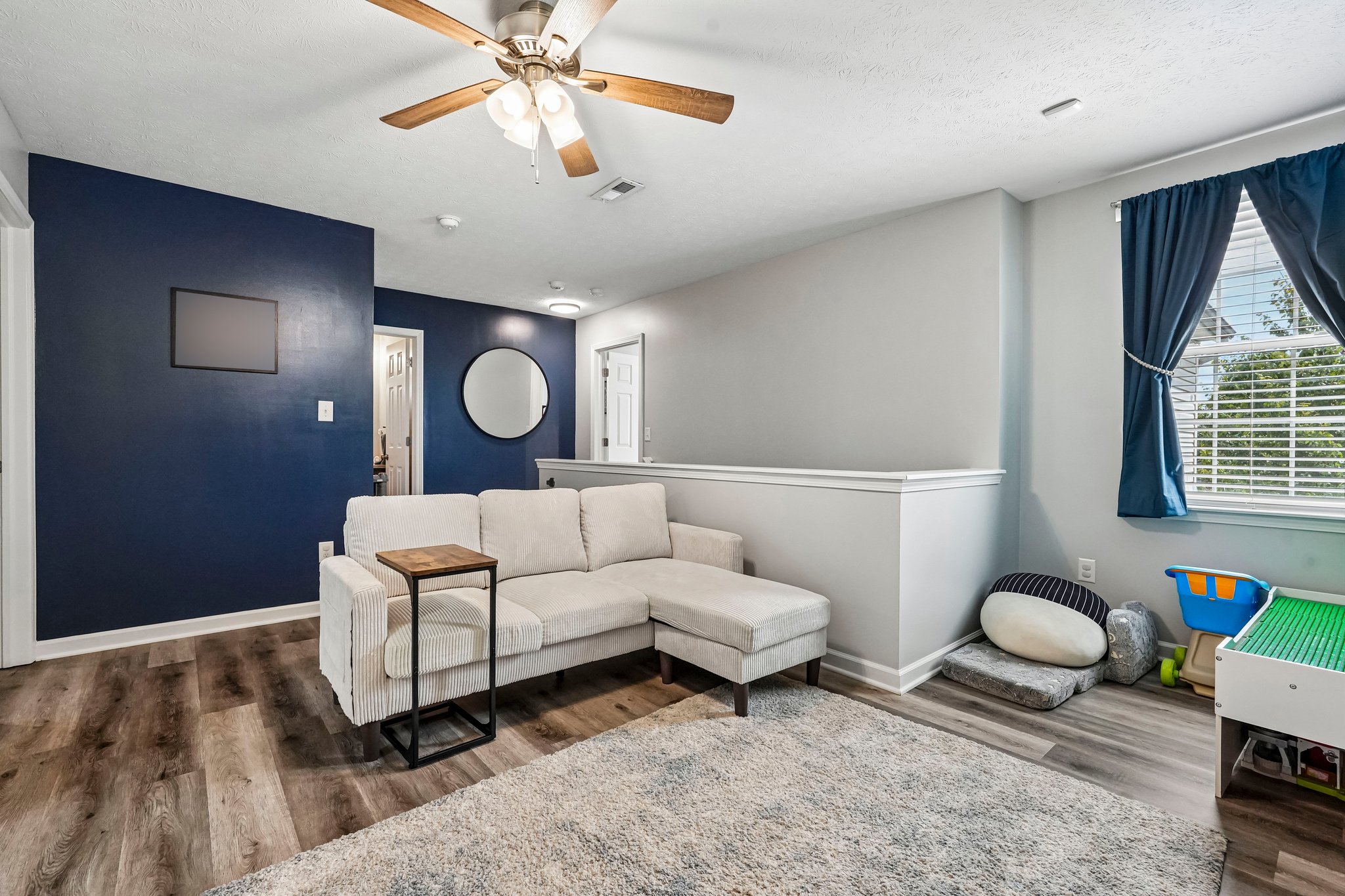 Vernon Pl-S2708-028.jpg