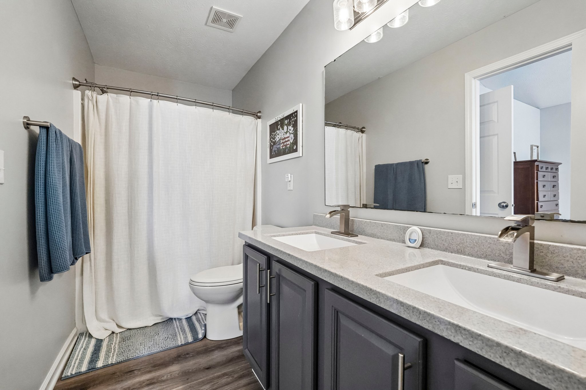 Vernon Pl-S2708-045.jpg