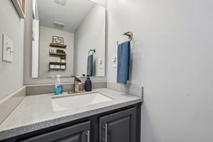 Vernon Pl-S2708-024.jpg