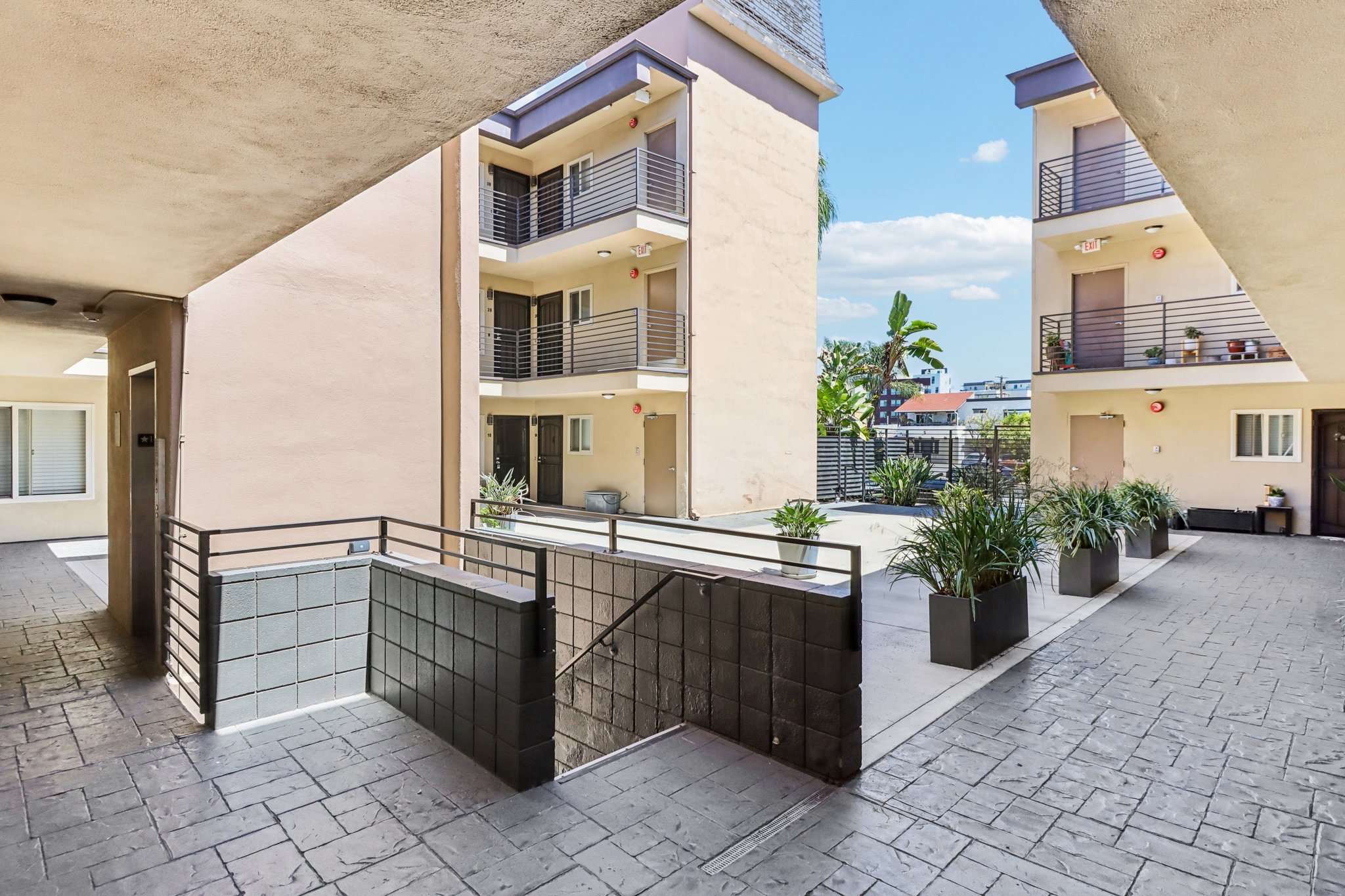 Louisiana St 2i-S1504-003.jpg