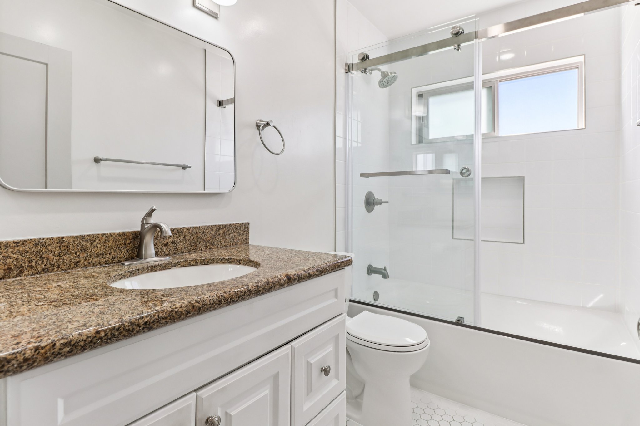 Louisiana St 2i-S1504-020.jpg