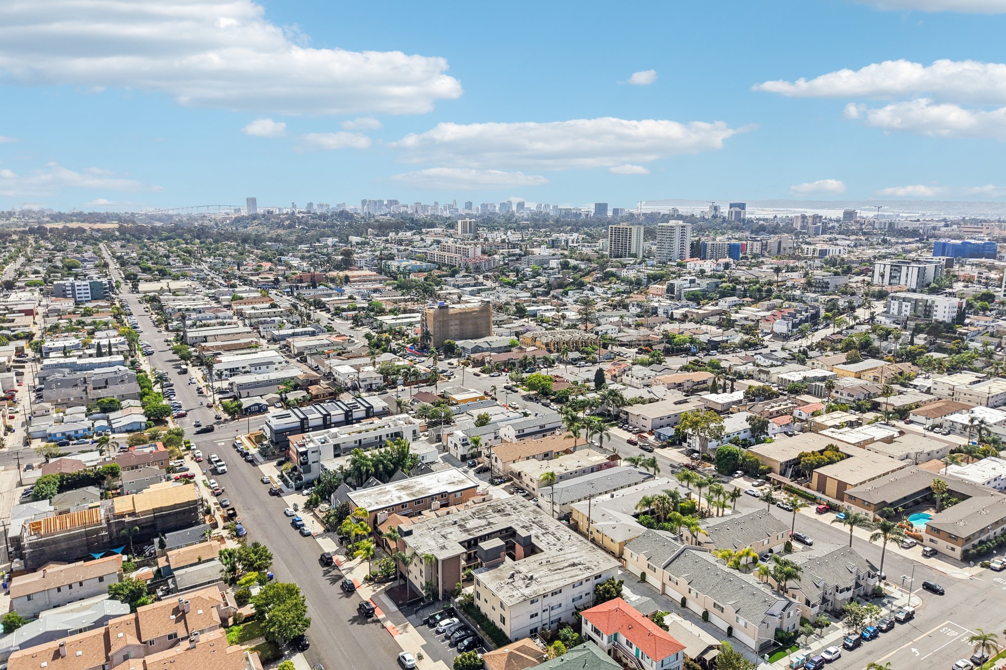 Louisiana St 2i-S1704-009.jpg