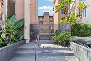 Louisiana St 2i-S1504-005.jpg