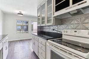 Louisiana St 2i-S1504-017.jpg