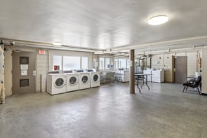 Louisiana St 2i-1504-901.jpg