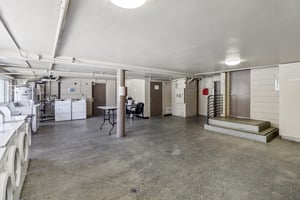 Louisiana St 2i-1504-902.jpg