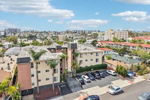 Louisiana St 2i-S1704-003.jpg