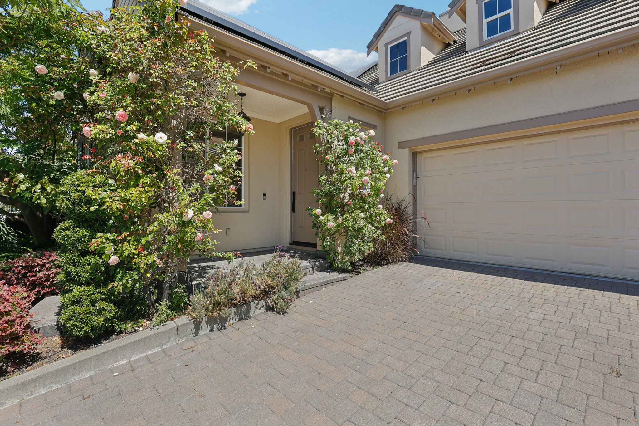 Summer Gate Ave-S2108-005r.jpg