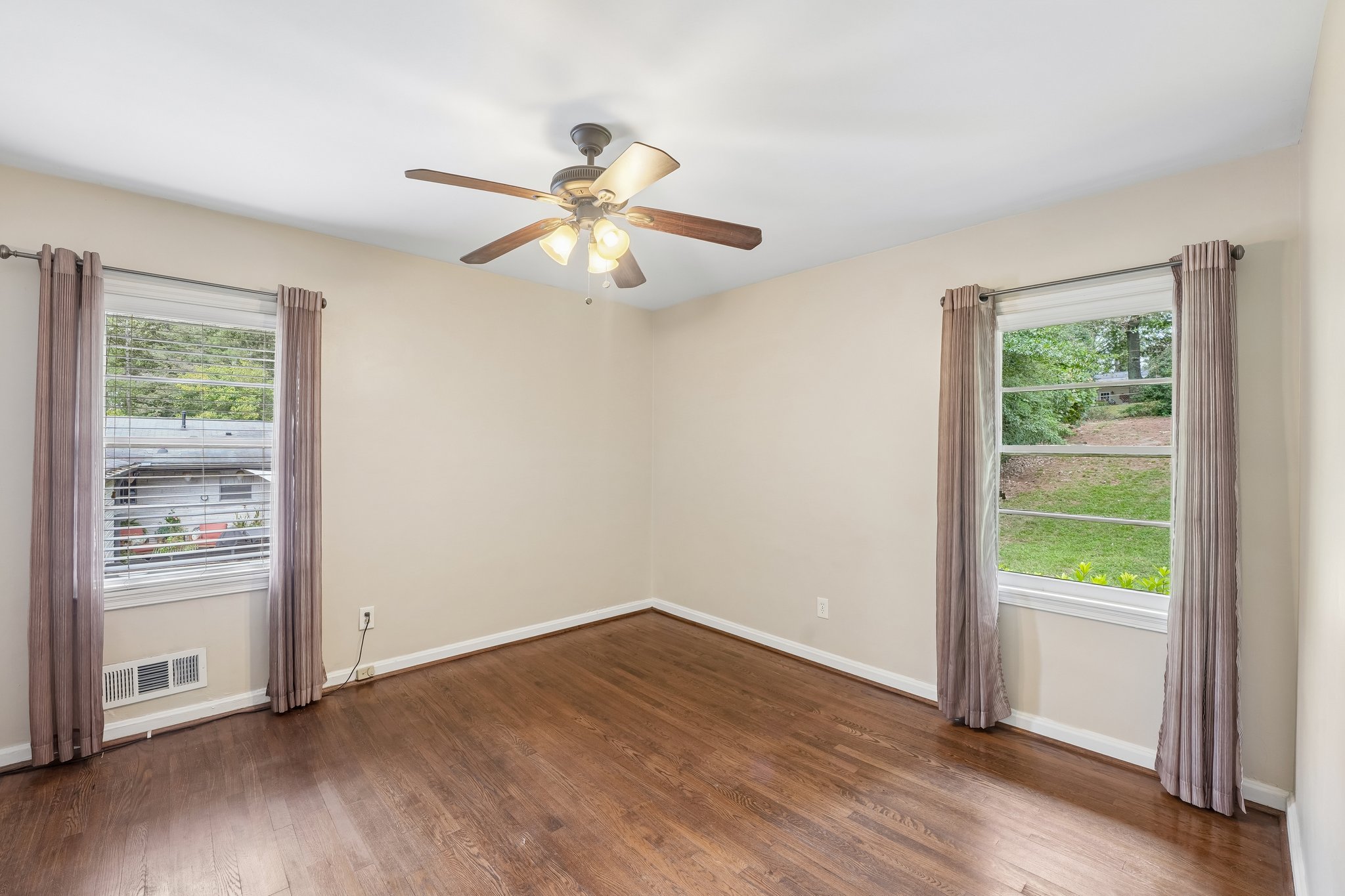Briarcliff Rd NE-S0110-031.jpg