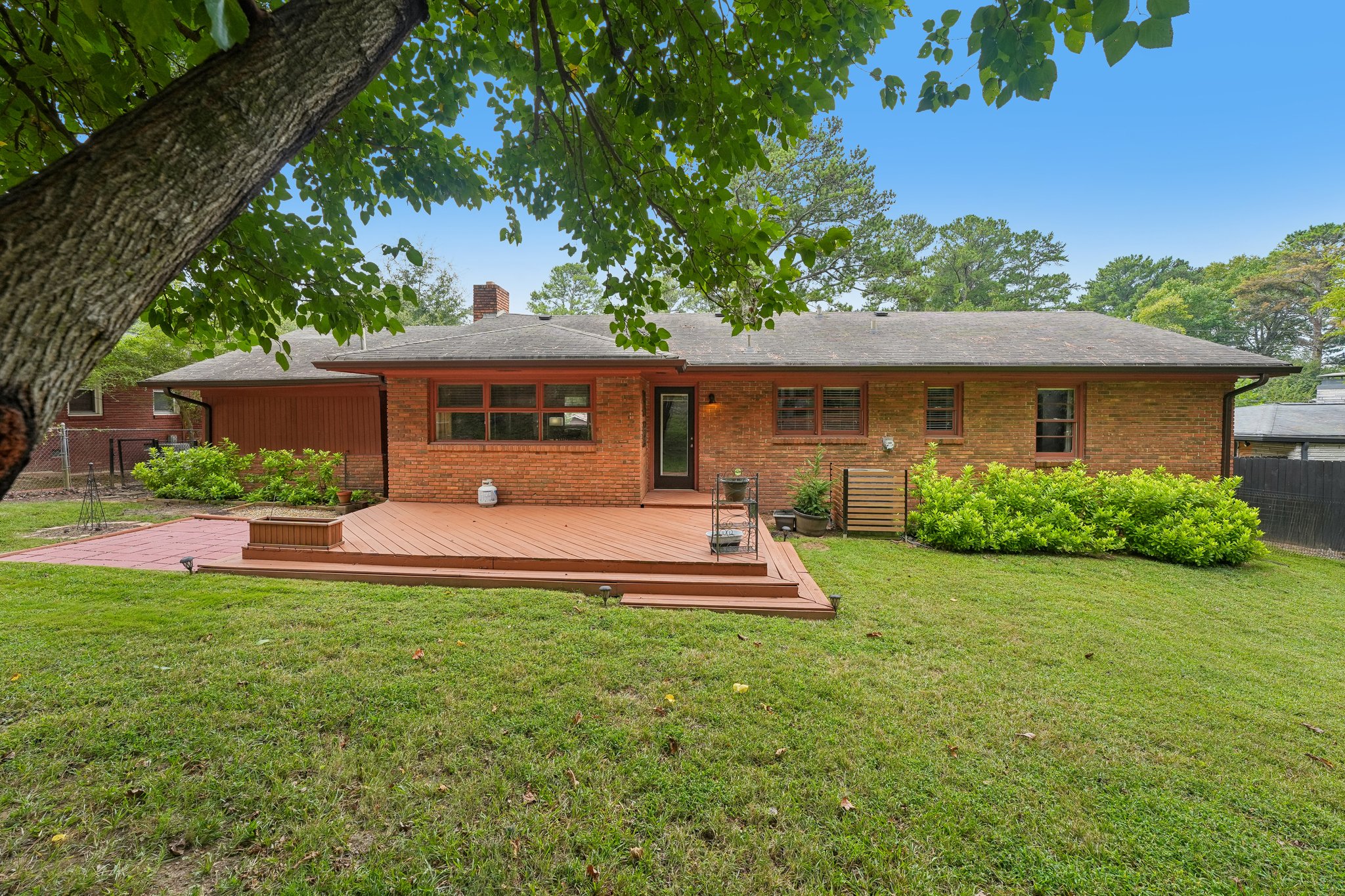Briarcliff Rd NE-S0110-041.jpg