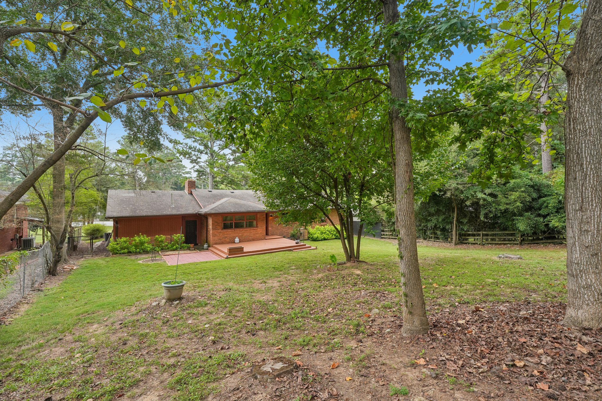 Briarcliff Rd NE-S0110-046.jpg