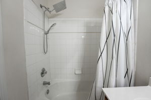 Photo 34