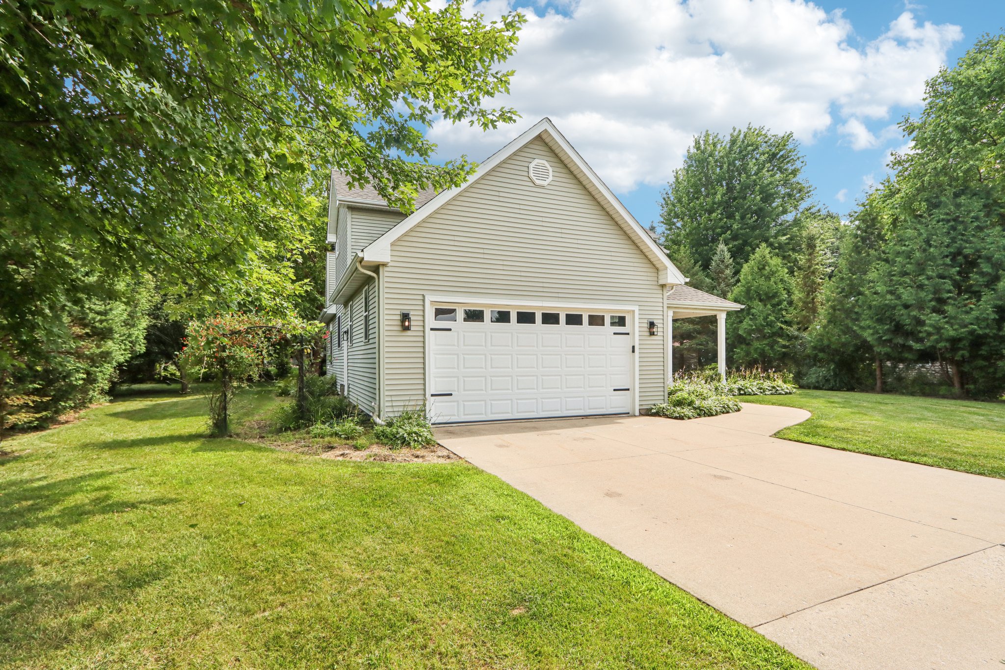 Maple Ln-S2607-005.jpg