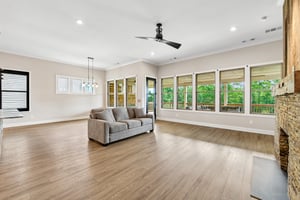 Ontario Ln-S2905-009.jpg
