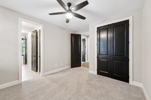 Ontario Ln-S2905-024.jpg