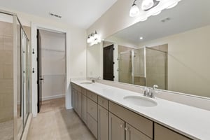 Ontario Ln-S2905-043.jpg