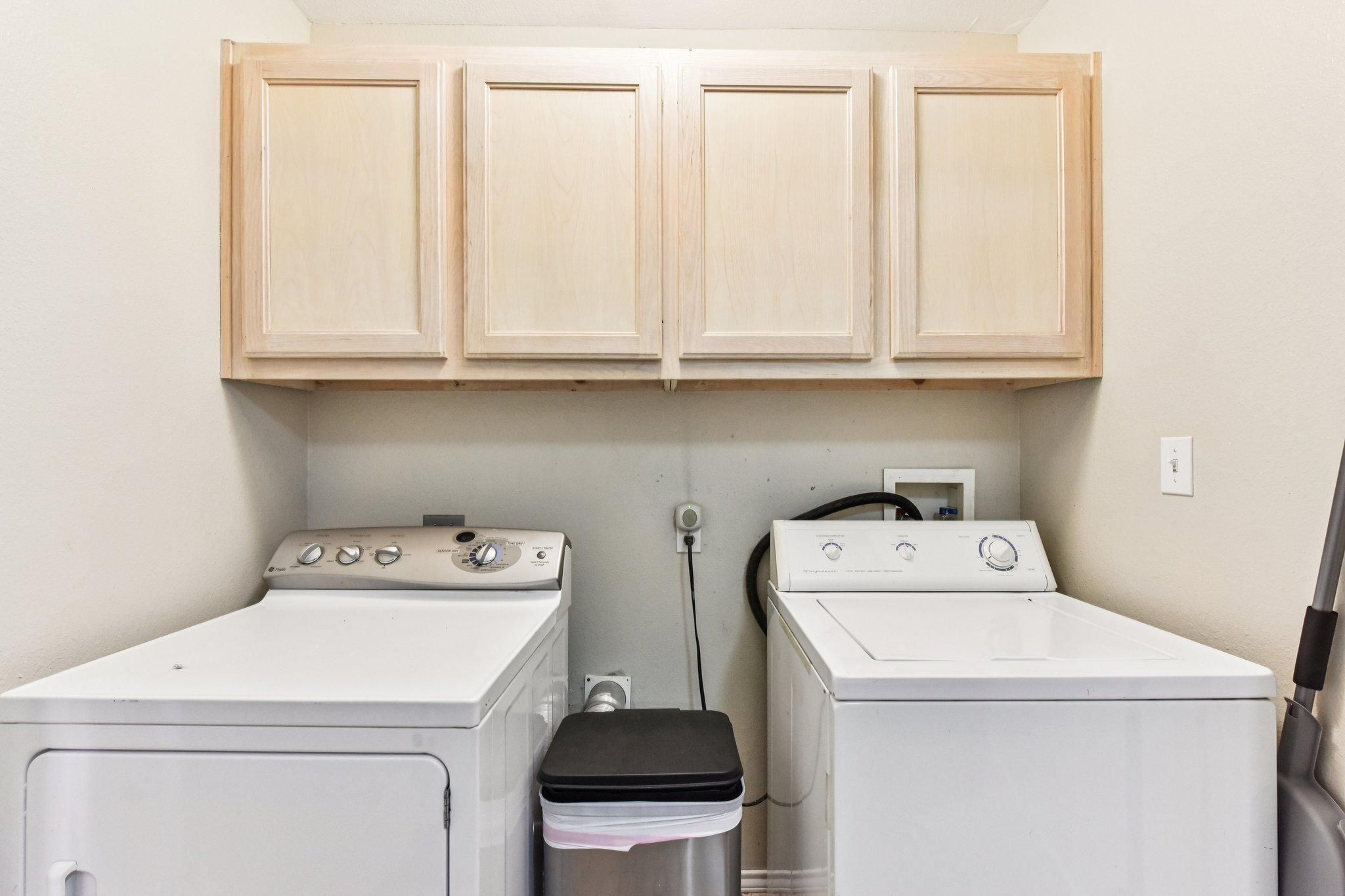 W San Antonio St-S0303-038.jpg