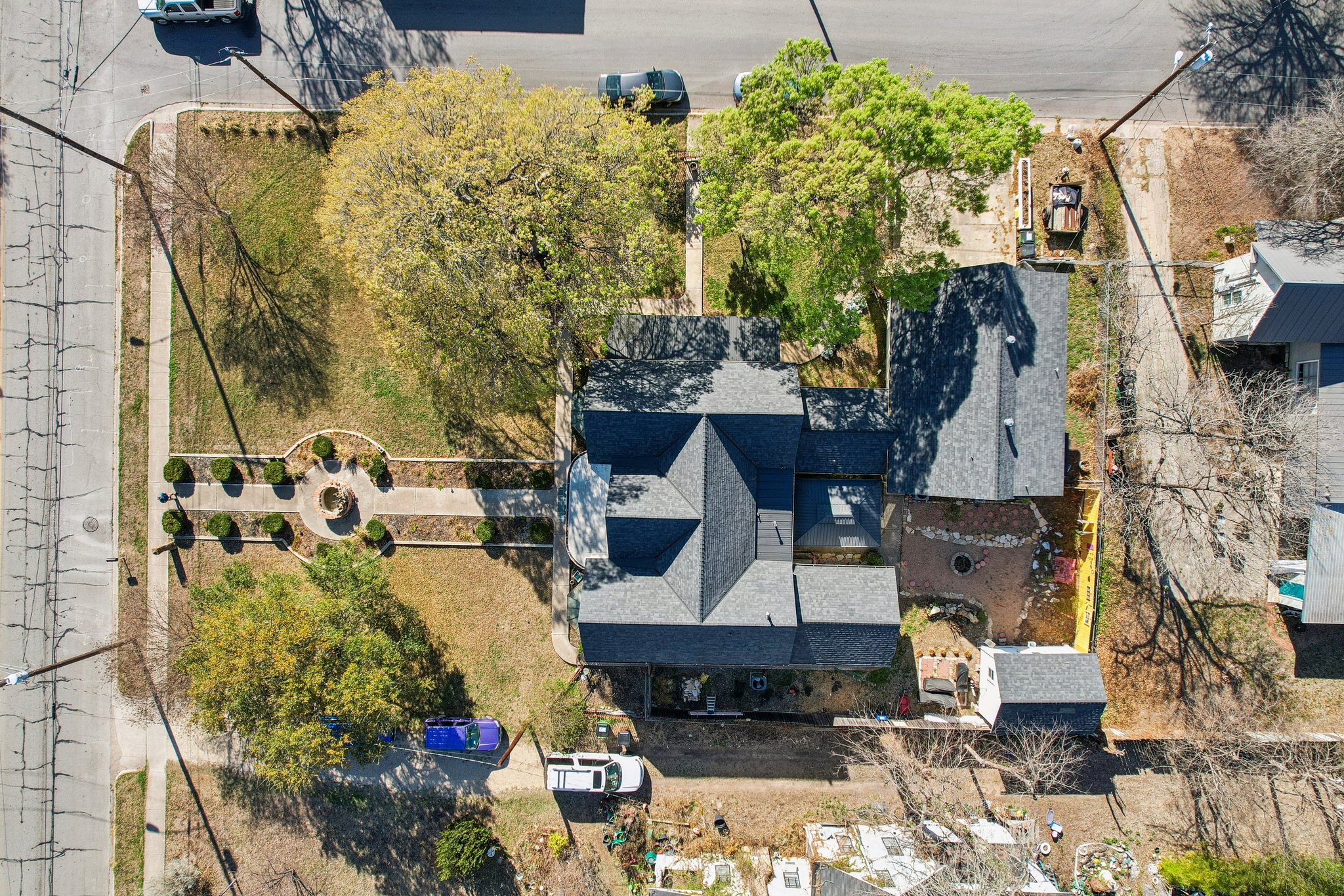 W San Antonio St-S0303-066.jpg