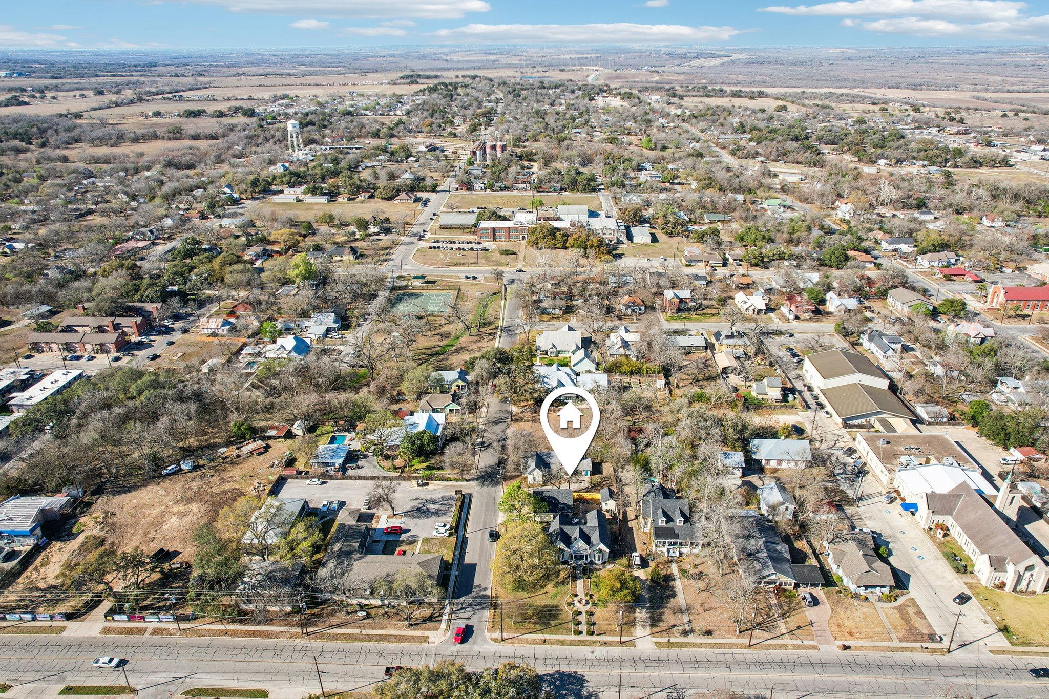 W San Antonio St-S0303-068.jpg